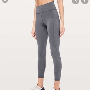 Lululemon in movement Titanium size 2